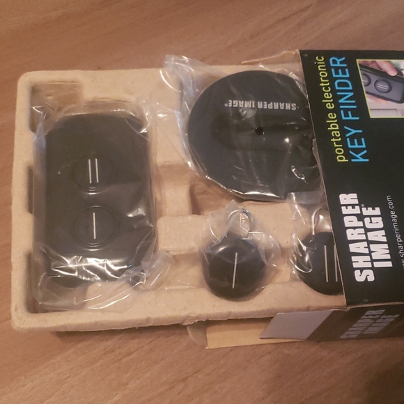 Sharper image key finder New gag gift lost your keys - Picture 4 of 5